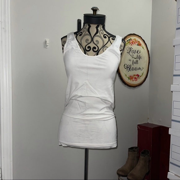 Reebok Tops - Stretchy White Reebok Tank